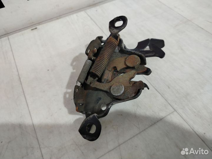 Замок капота Nissan Almera Classic