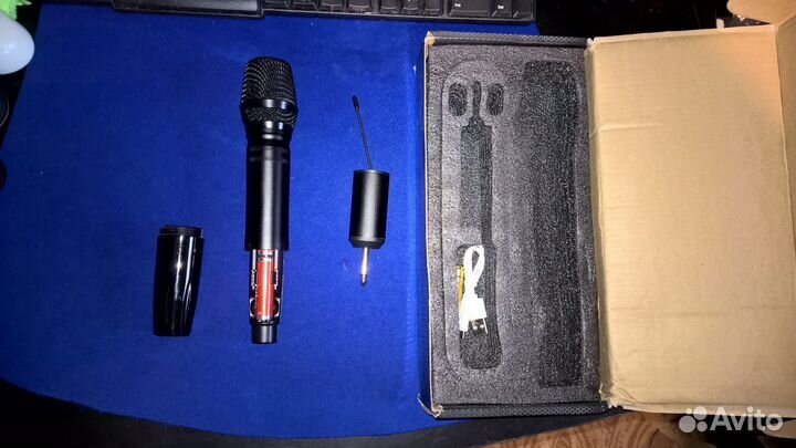 Радиомикрофон UHF 40гц-18000гц