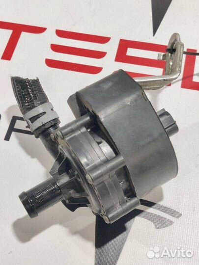 Насос охлаждающей жидкости (Помпа) Tesla Model X