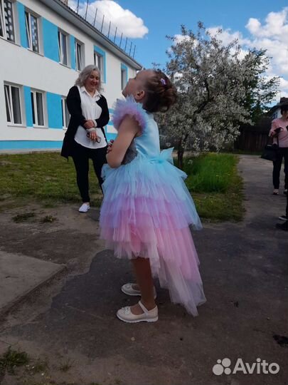 Платье на выпускной для девочки