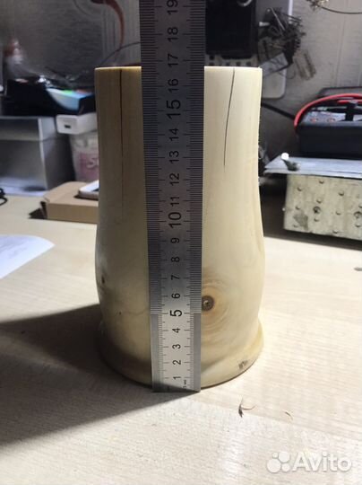 Ваза декоративная из дерева