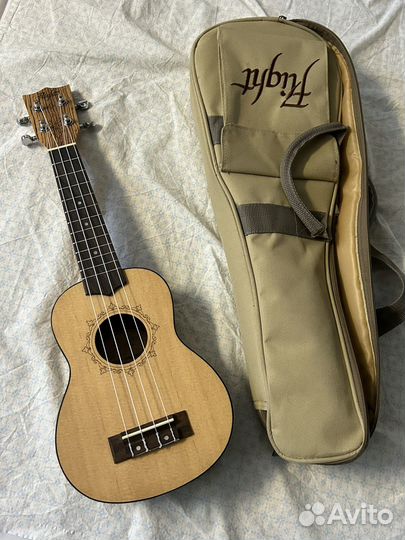 Укулеле flight DUS 320 SP/ZEB