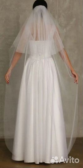 Свадебное платье размер 42-46 регулируется