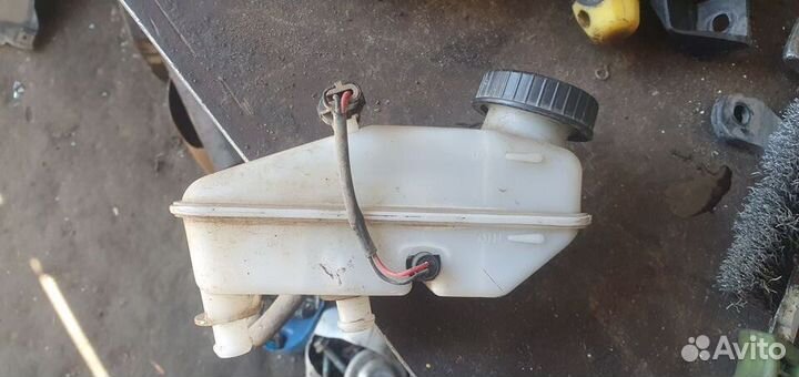 Бачек тормозной главный Chevrolet Aveo T 250