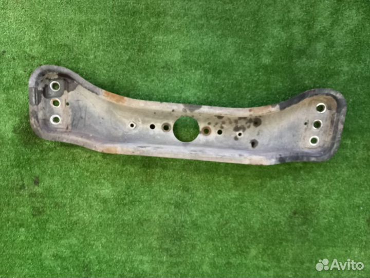 Балка АКПП и раздатки M. L200 4D56 2006-2016