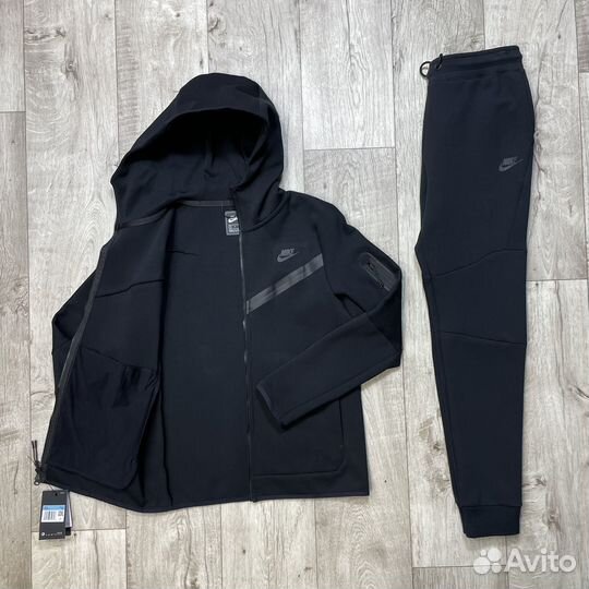 Спортивный костюм Nike Tech Fleece