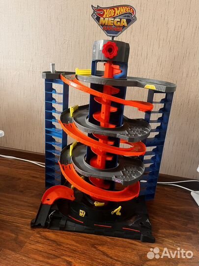 Парковка гараж хот вилс