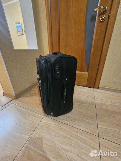Чемодан на колесах большой