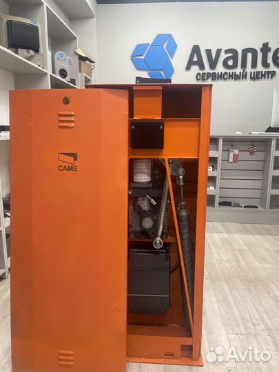 Обслуженный шлагбаум came G6000 до 6м Италия