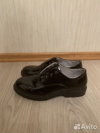Туфли классические для девочки р37