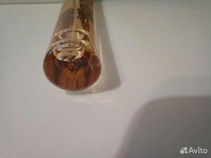 Ex nihilo venenum kiss