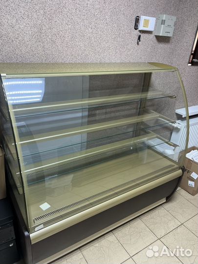 Холодильная витрина кондитерская