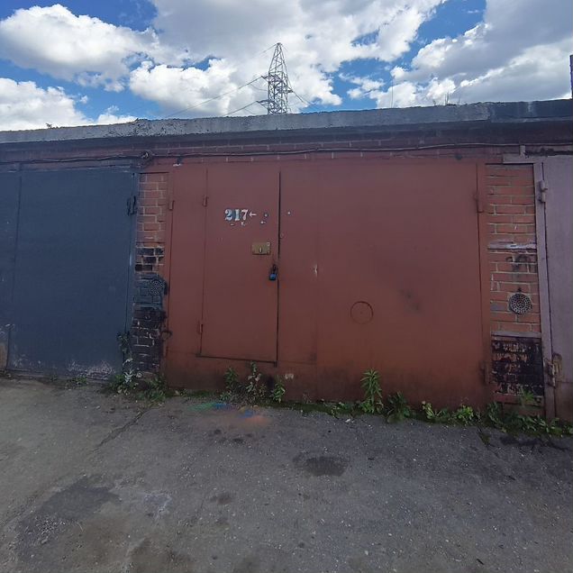 Гараж, > 30 м²