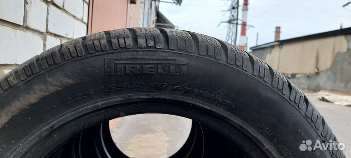 Pirelli Winter Sottozero 210 225/55 R16 95T