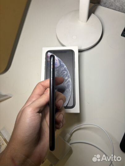 iPhone Xr, 64 ГБ