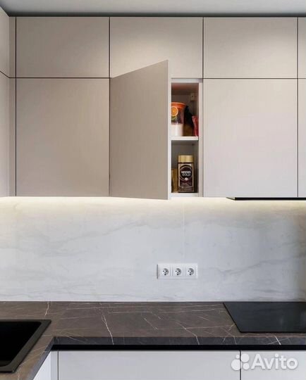 Кухню угловая под потолок