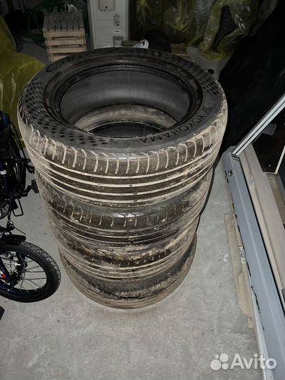 Yokohama C.Drive2 AC02B 215/60 R16