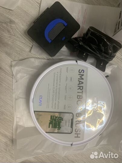 Робот пылесос elari