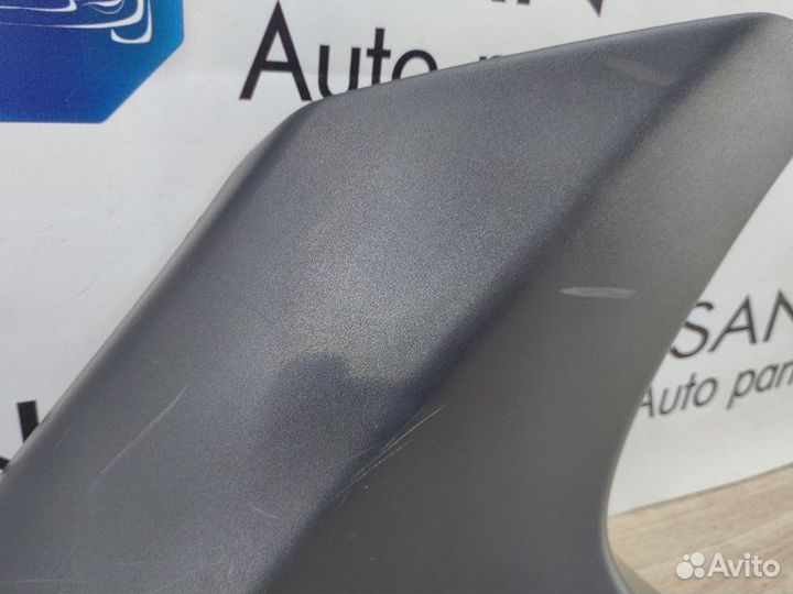 Накладка задней стойки задняя левая Bmw X5 Рест