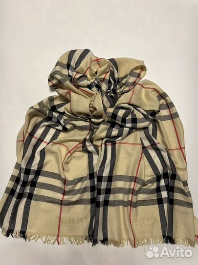 Палантин Burberry