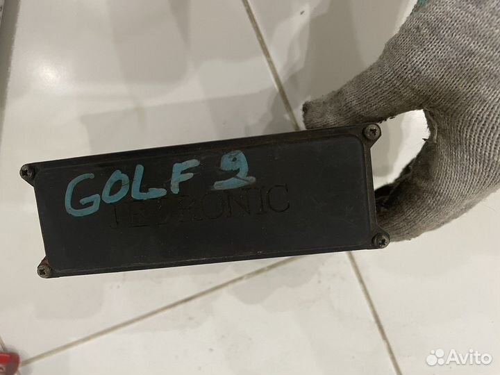 Блок управления двигателем 1.8 Audi 100/200