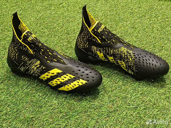 Бутсы adidas predator freak детские