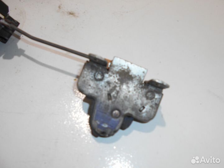 Замок багажника Opel Vectra B