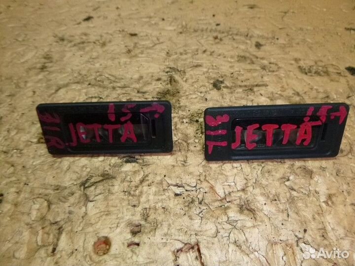 Плафон освещения номера Volkswagen jetta 2011