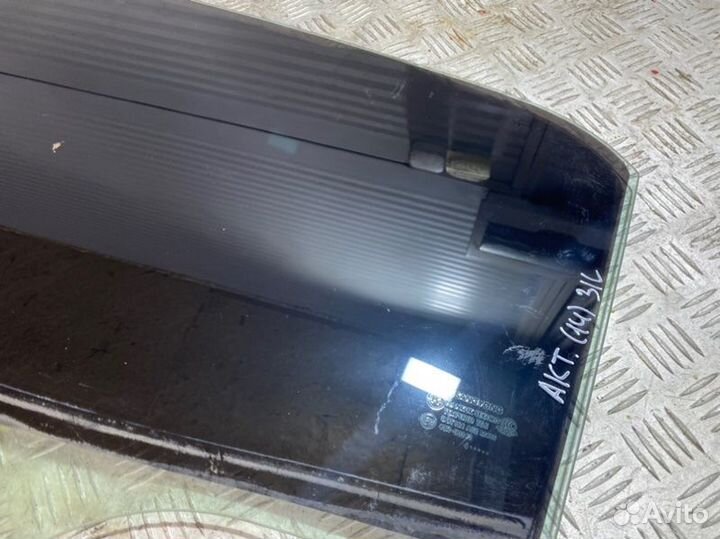 Стекло двери опускное заднее левое Ssangyong