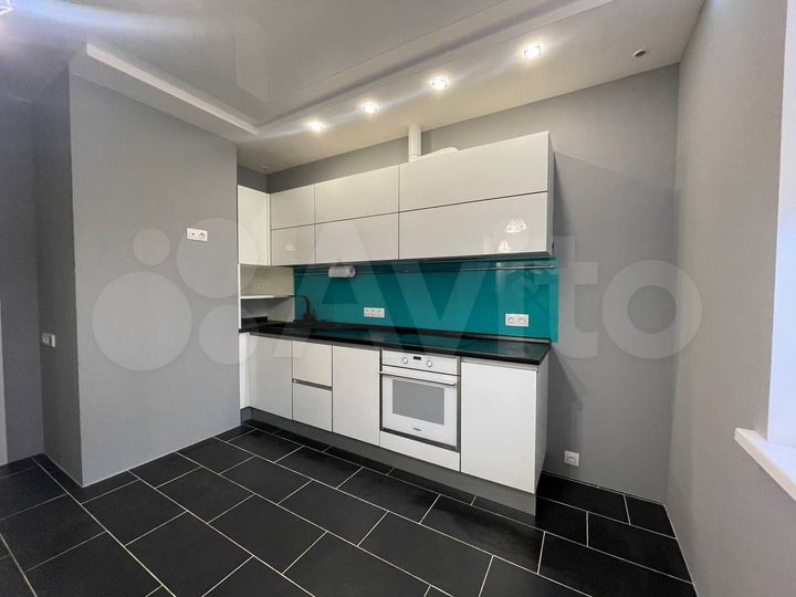 2-к. квартира, 73 м², 12/16 эт.