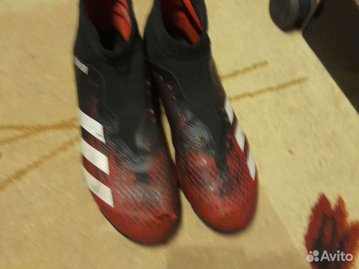 Бутсы adidas predator