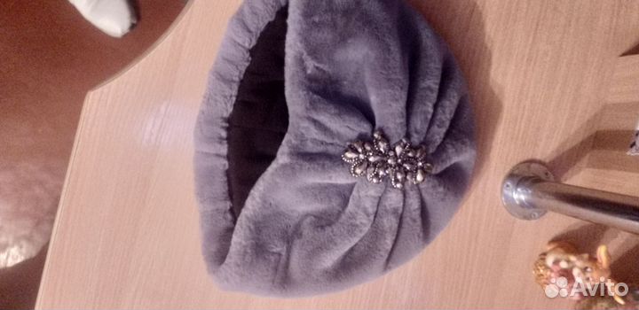 Берет женский зимний