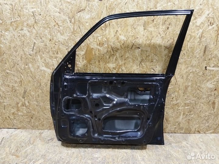 Дверь передняя правая Mitsubishi Pajero 4 2007