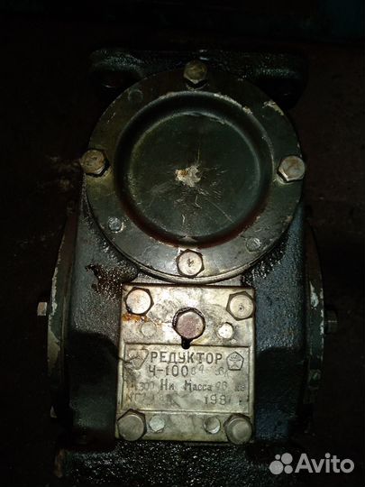 Угловой червячный редуктор Ч 100