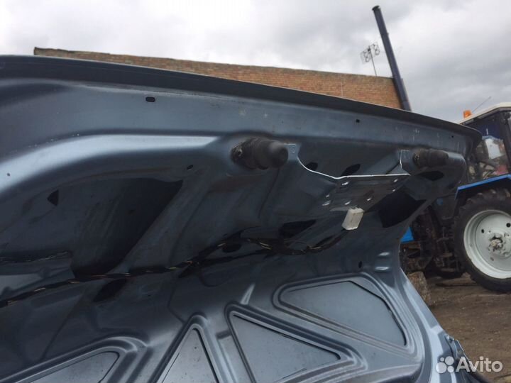 Крышка багажника Форд Фокус 2 седан