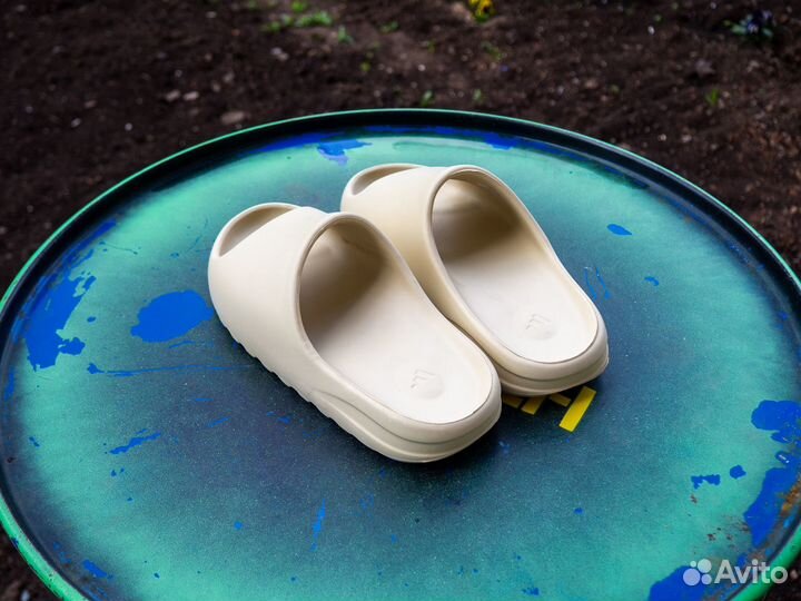 Шлепанцы adidas yeezy slide