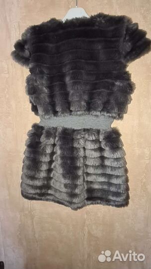 Жилет меховой удлинённый