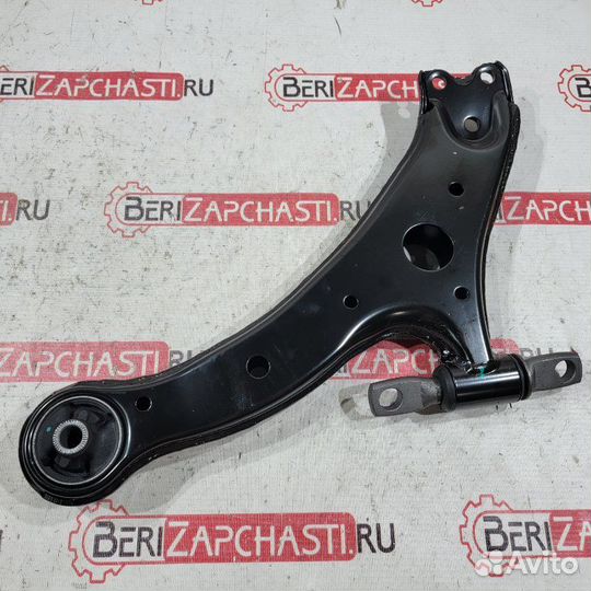 Рычаг подвески передний правый Toyota Camry XV50
