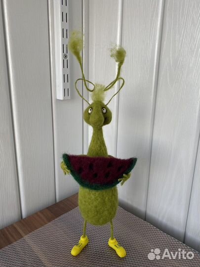 Валяный таракан валяная игрушка из шерсти