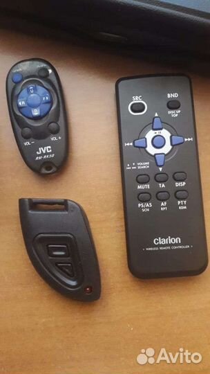 Автомобильные пульты от акустики, брелки, доводчик