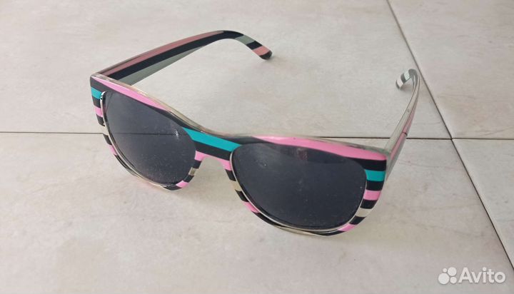 Солнцезащитные очки