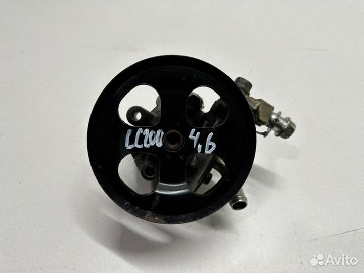 Насос гидроусилителя руля Toyota Land-Cruiser 200