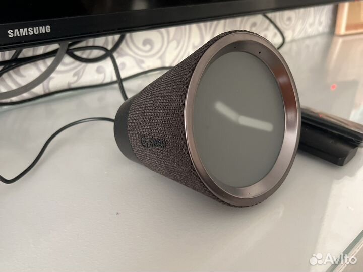 Сбер салют умная колонка