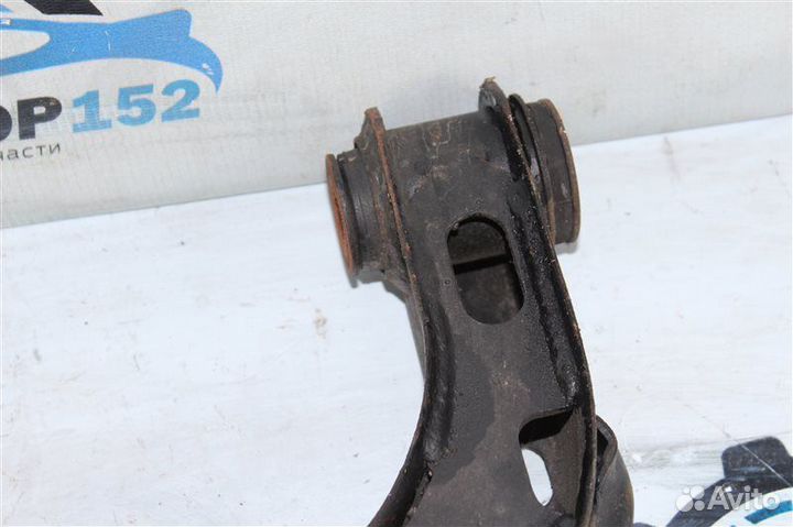 Рычаг передний левый Mazda Bongo SK82