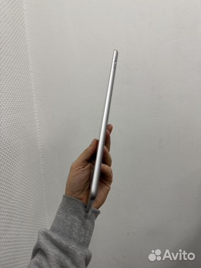 iPad 6, 32гб, ростест, гарантия, комплект