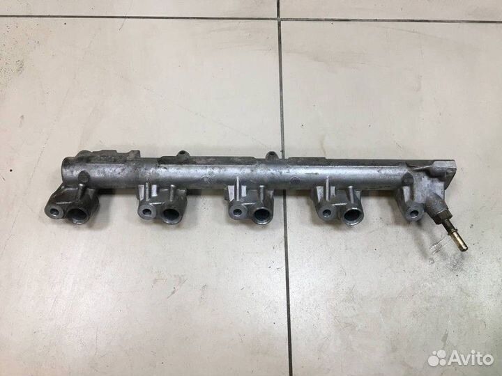 Рейка топливная (рампа) Mazda CX-7