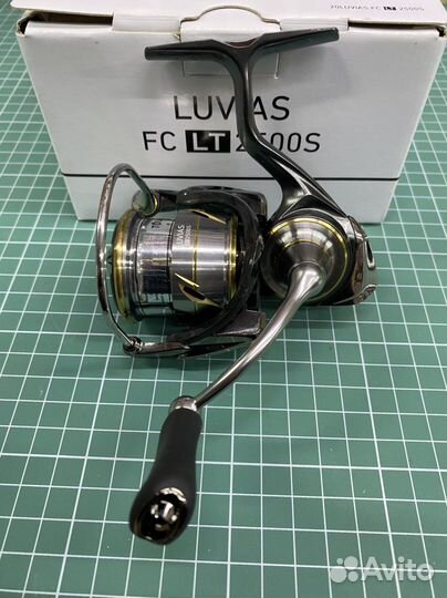 Катушки Daiwa 20 Luvias FC LT
