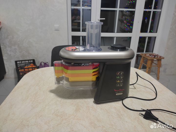 Мультирезка Moulinex DJ90