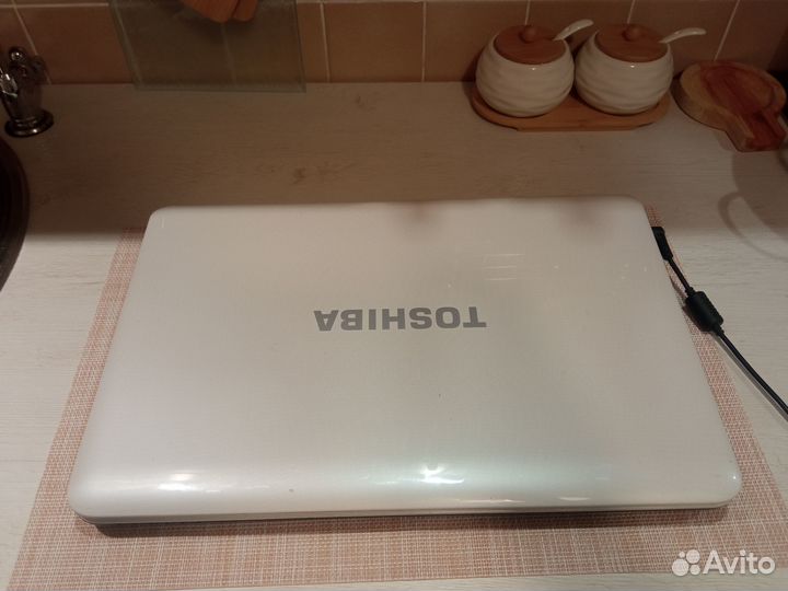 Ноутбук Toshiba Core i5 4GB SSD 120GB