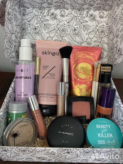 Бьюти бокс с косметикой
